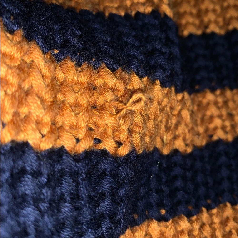 F21 Cardigan - Picture 3 of 4